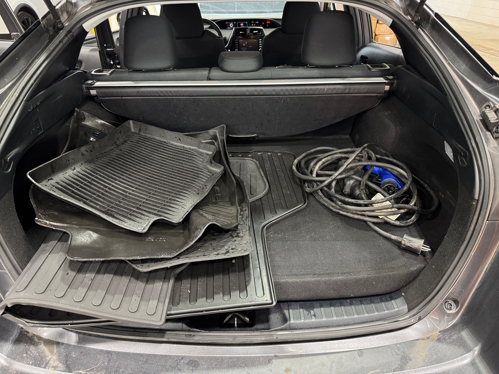 Thumbnail: 2022 Toyota Prius Prime - 7