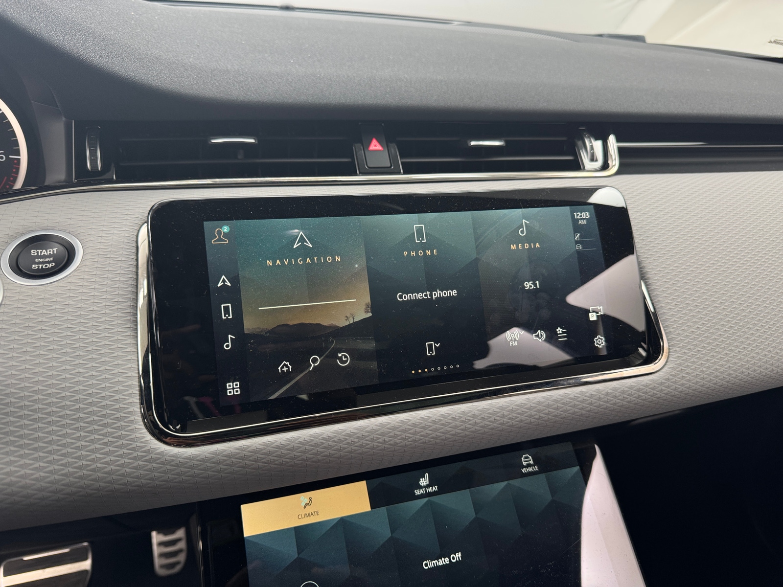 Thumbnail: 2022 Land Rover Range Rover Evoque - 3