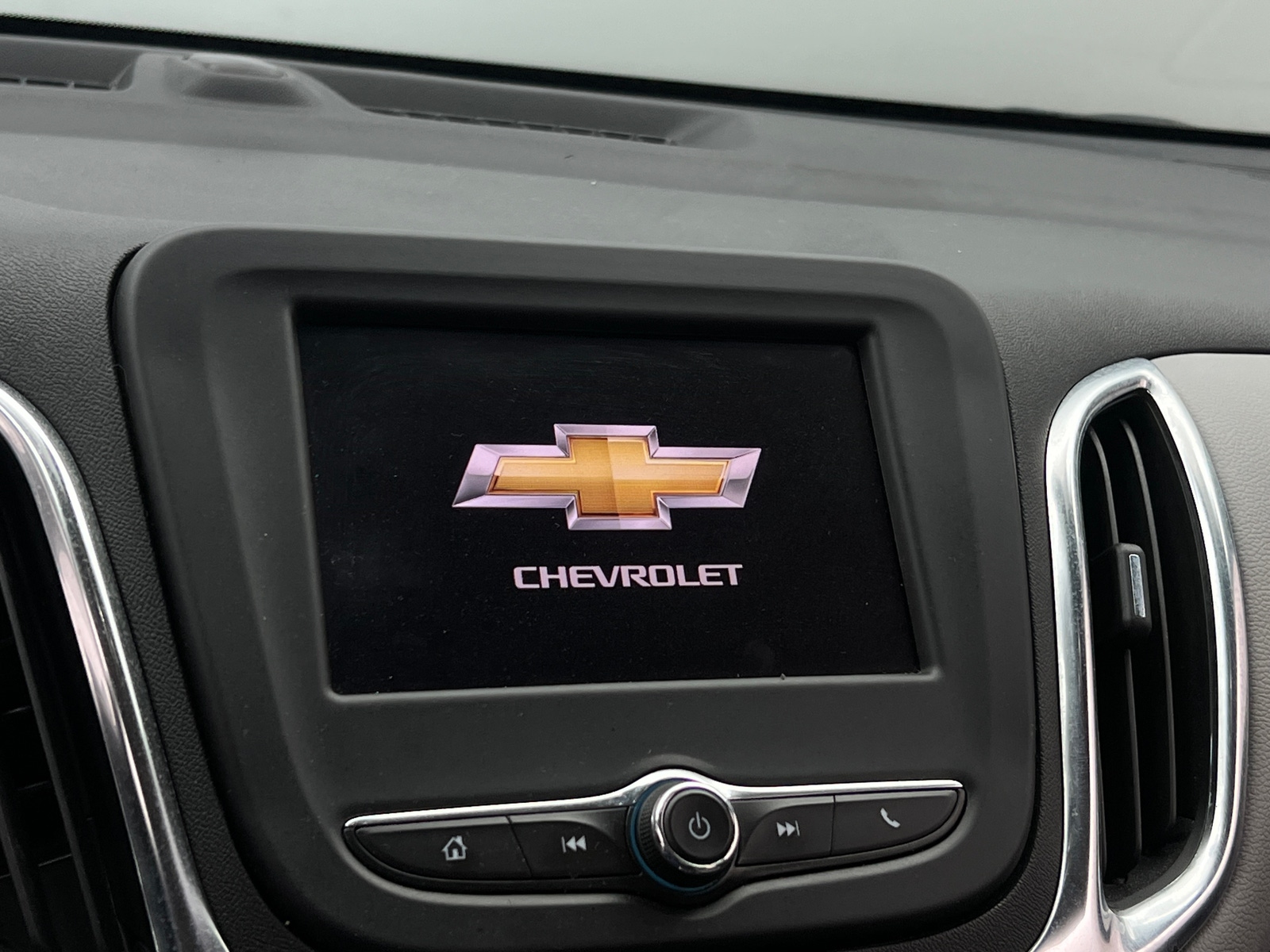 Thumbnail: 2024 Chevrolet Equinox - 4