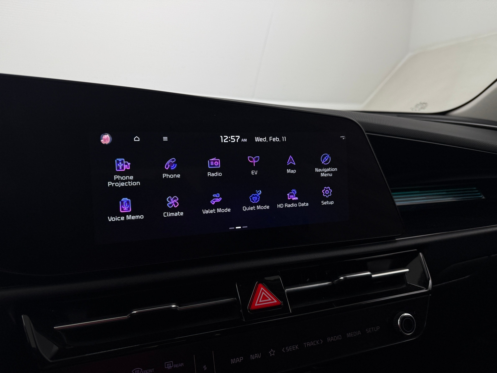 Thumbnail: 2024 Kia Niro - 3