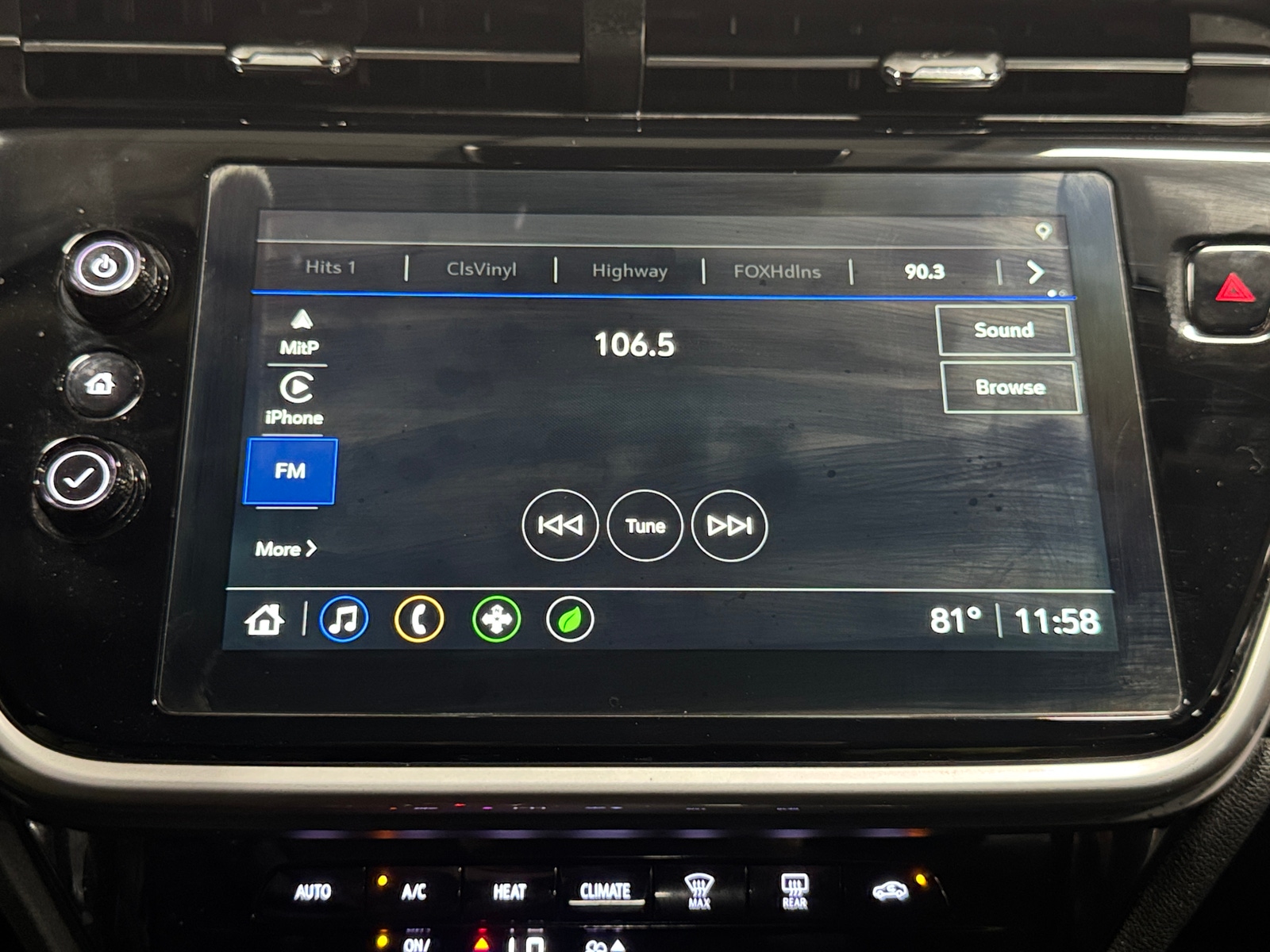 Thumbnail: 2023 Chevrolet Bolt EUV - 4