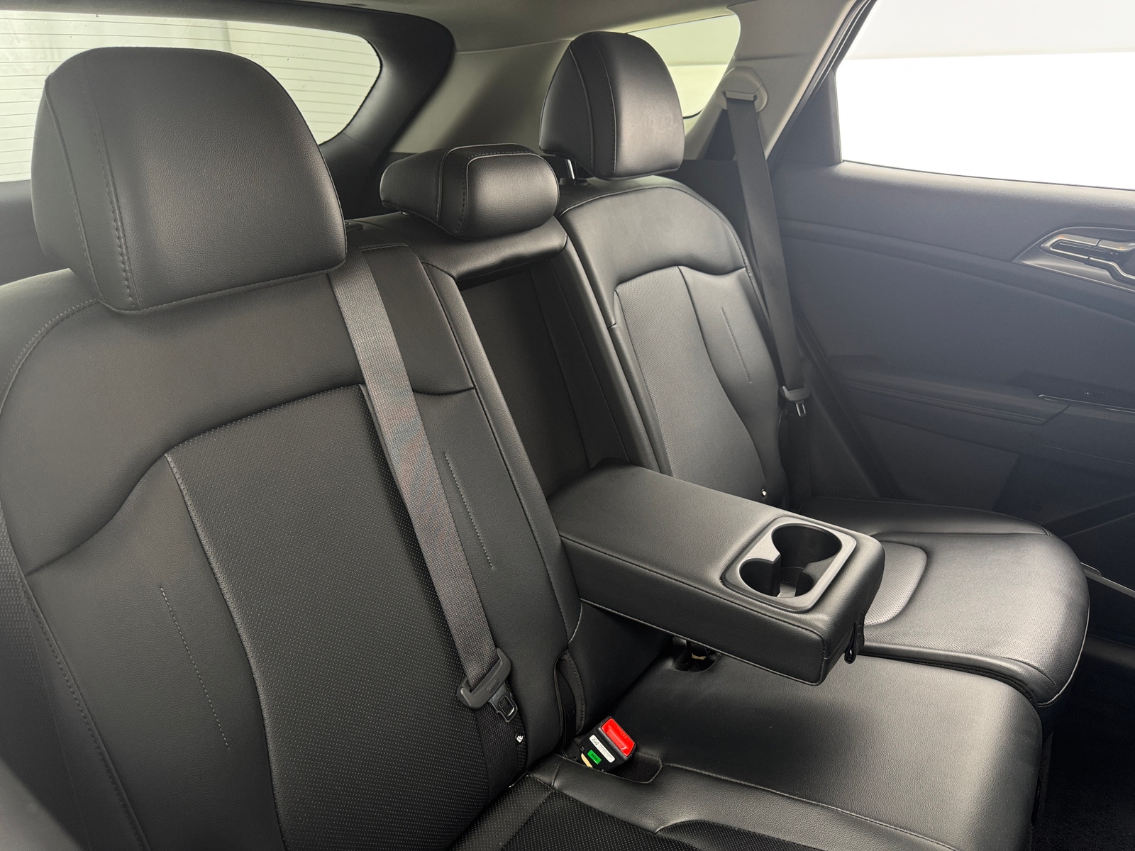 Thumbnail: 2025 Kia Sportage - 5