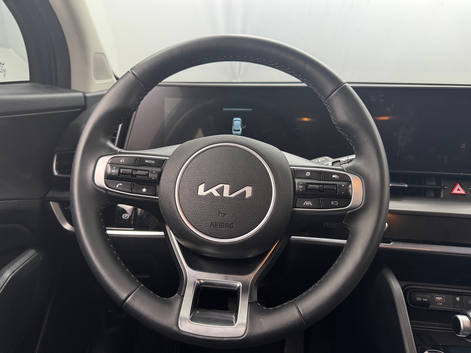 Thumbnail: 2025 Kia Sportage - 4