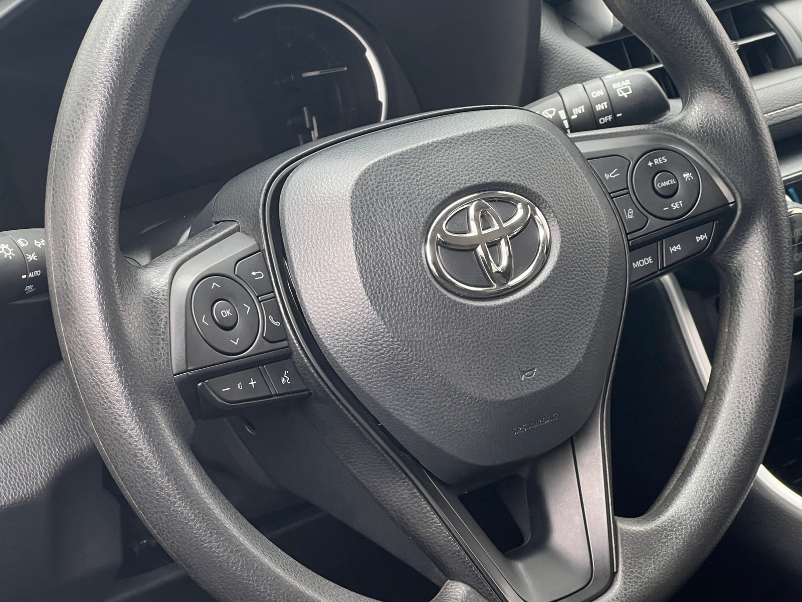 Thumbnail: 2025 Toyota RAV4 - 5