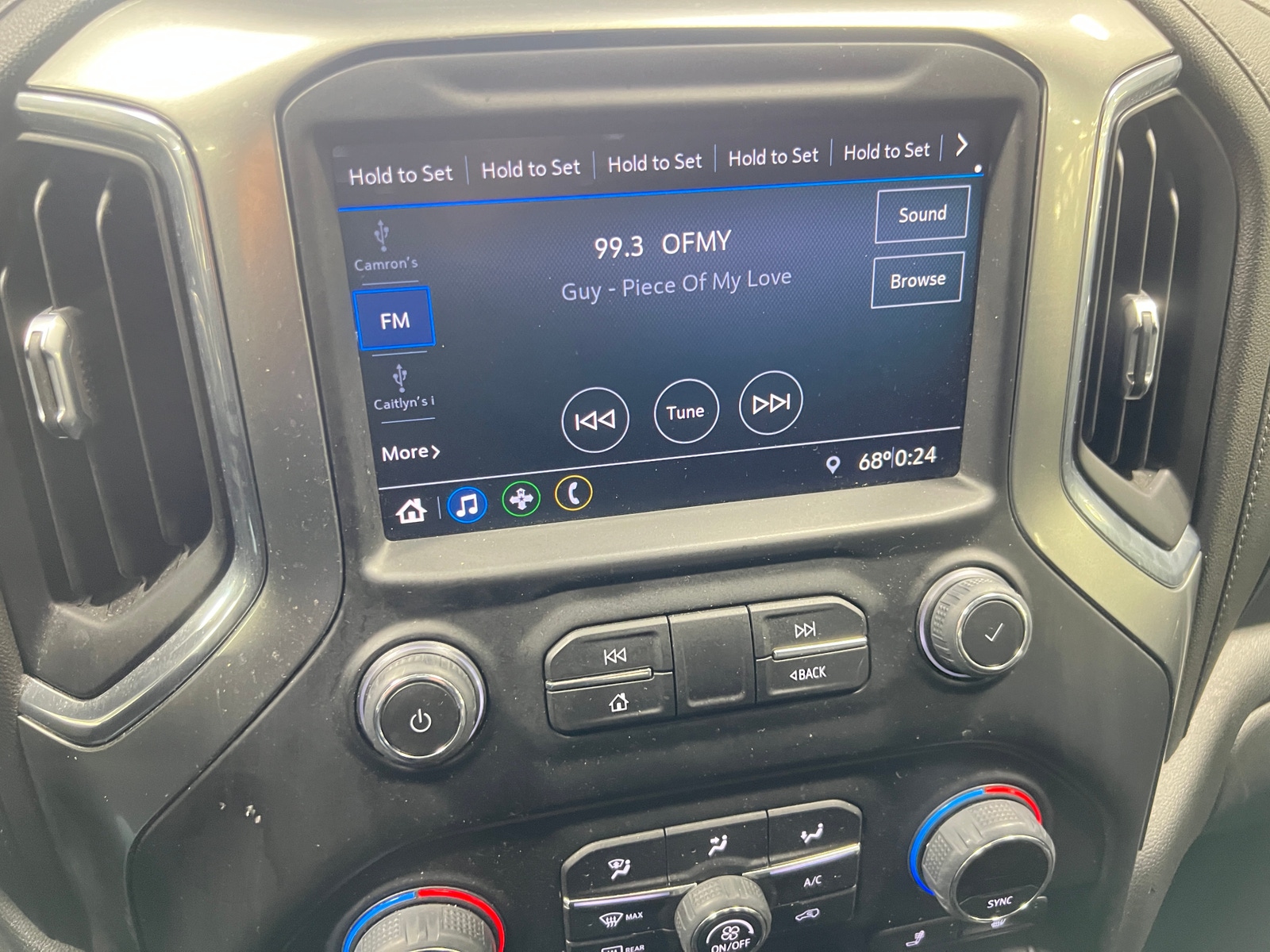 Thumbnail: 2021 Chevrolet Silverado 1500 - 4