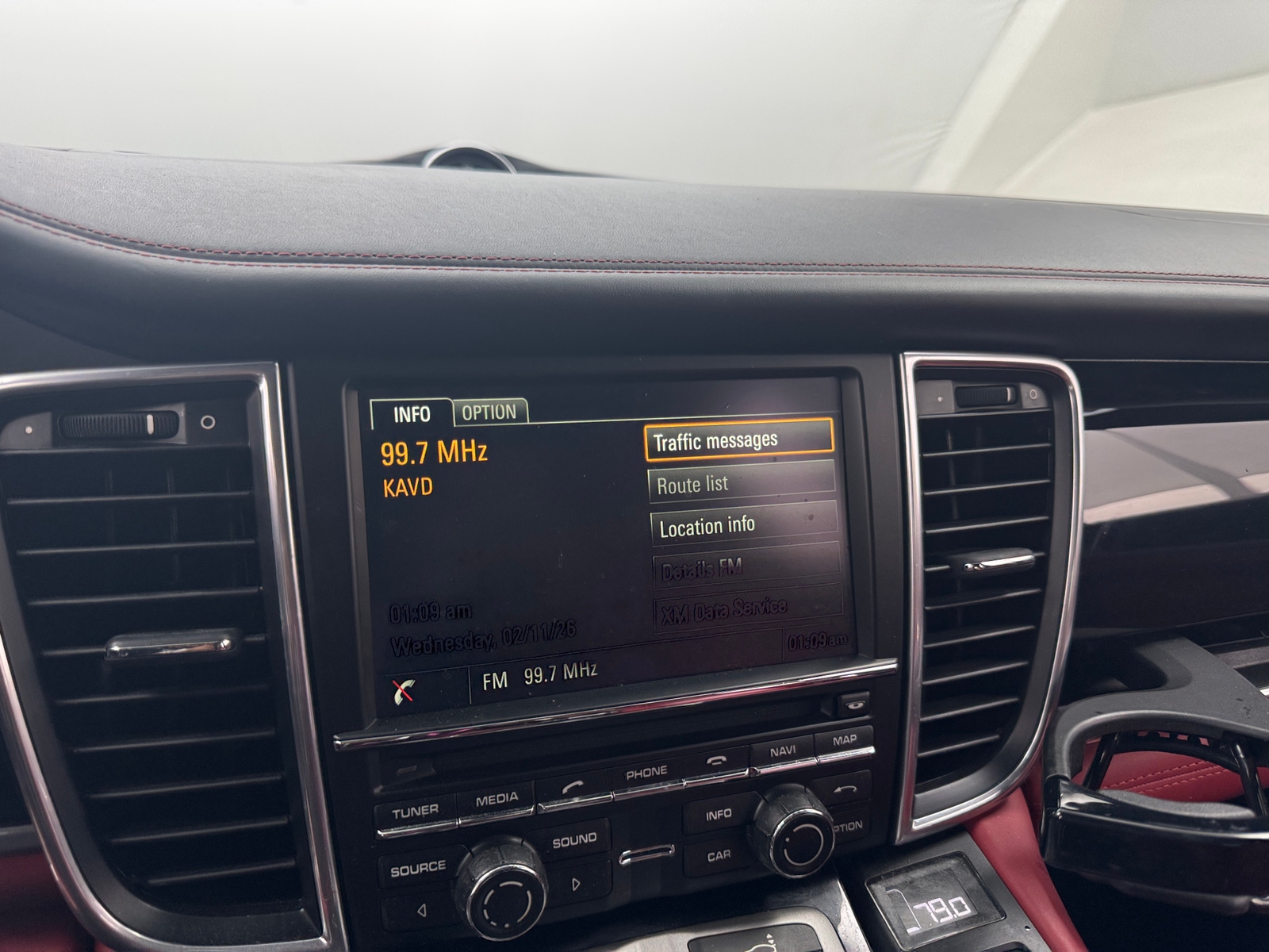 Thumbnail: 2016 Porsche Panamera - 3