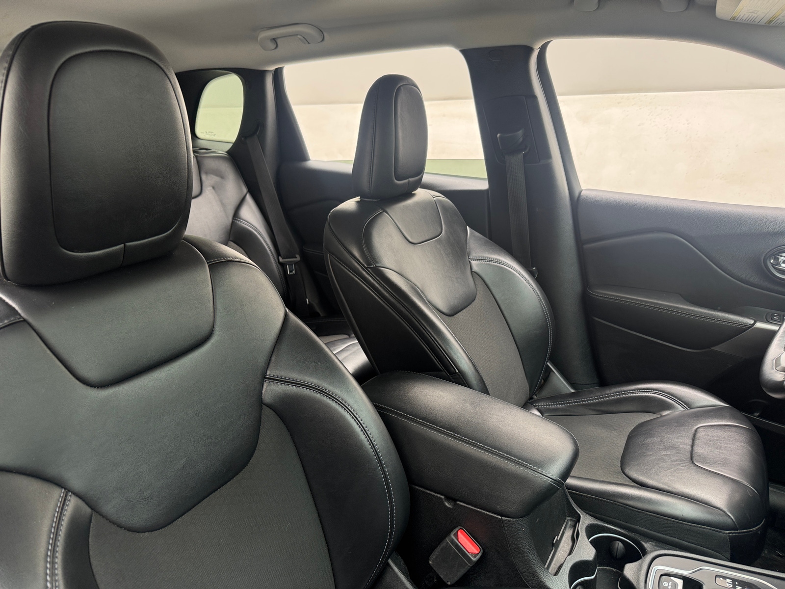 Thumbnail: 2019 Jeep Cherokee - 2