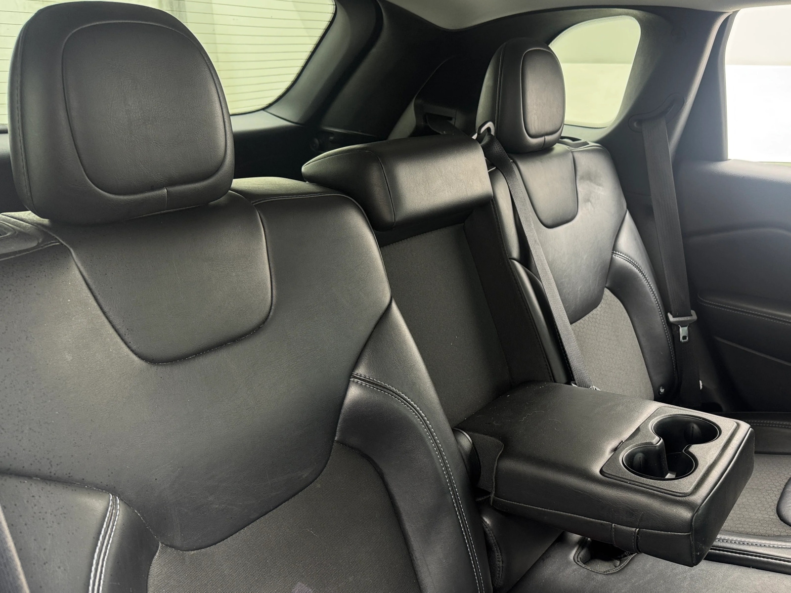 Thumbnail: 2019 Jeep Cherokee - 6