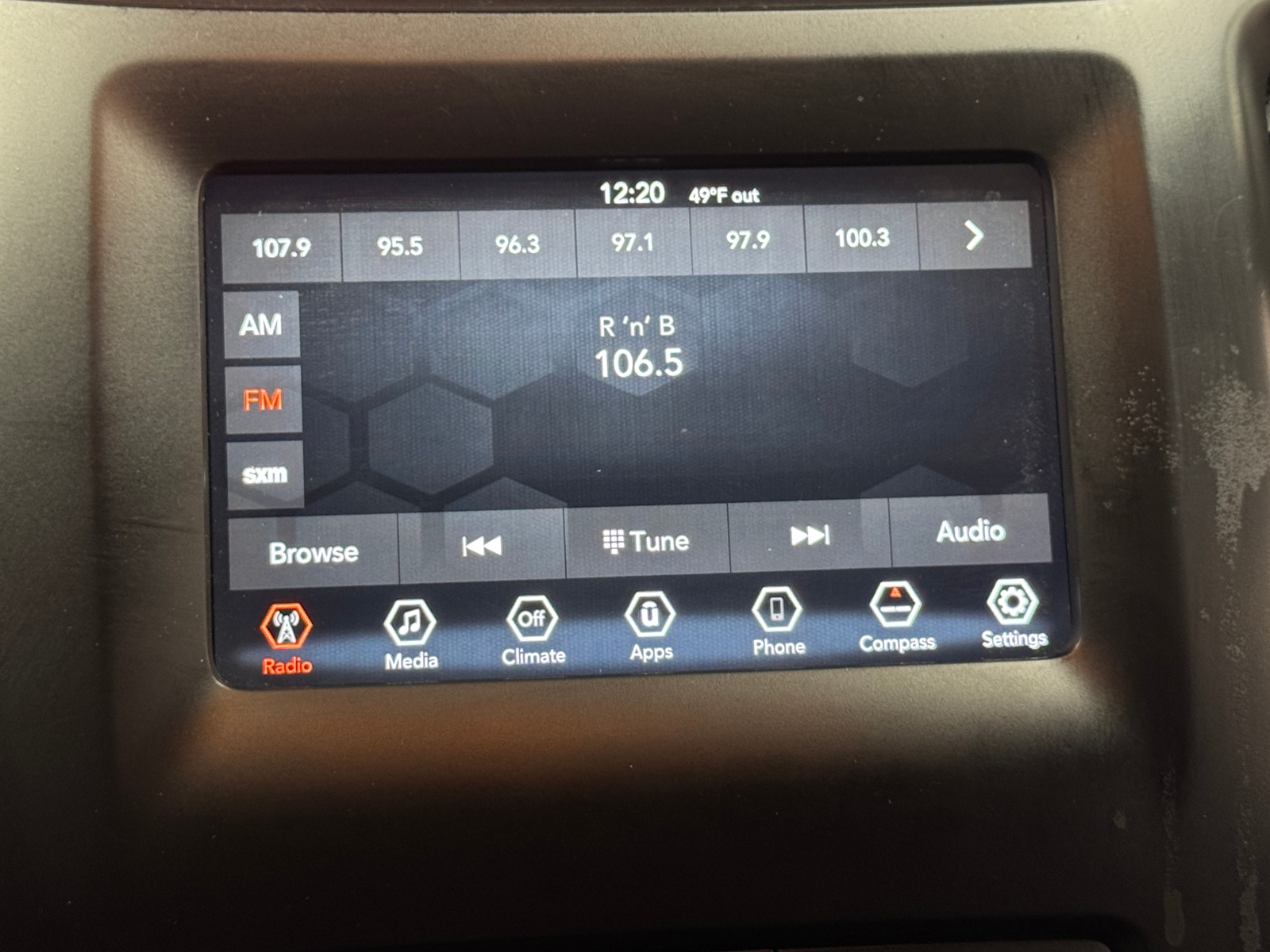 Thumbnail: 2019 Jeep Cherokee - 4