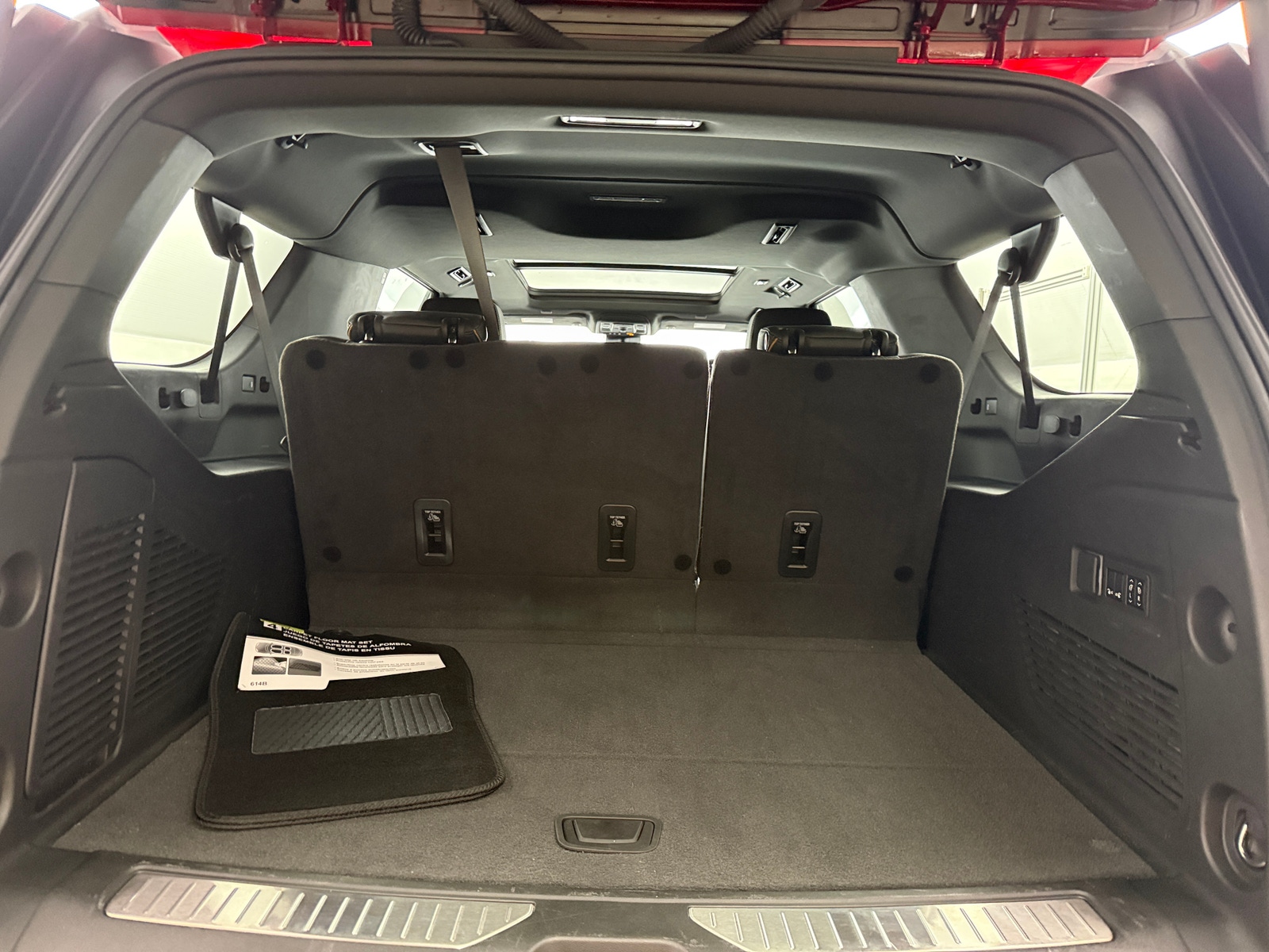 Thumbnail: 2024 GMC Yukon XL - 6