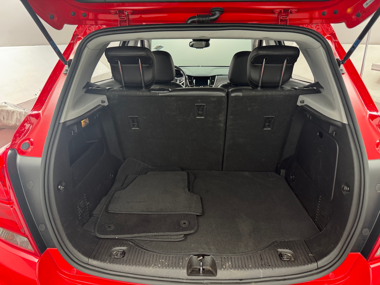 Thumbnail: 2018 Chevrolet Trax - 7