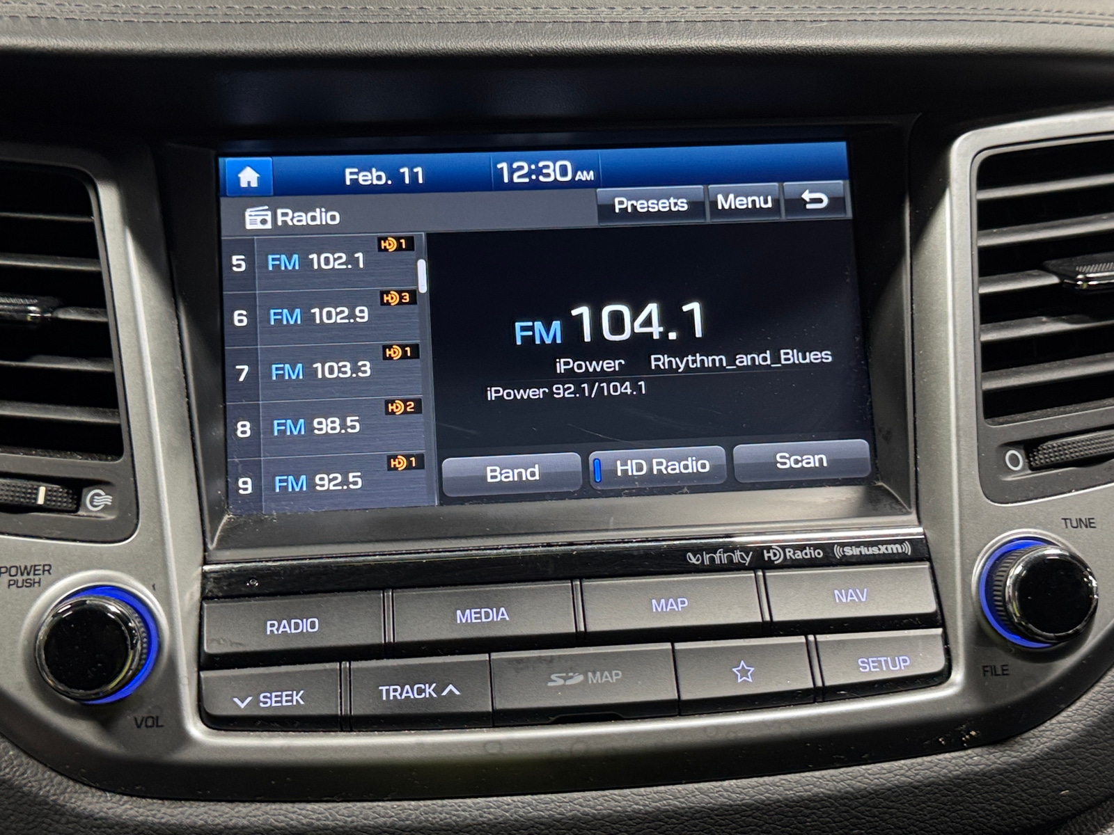 Thumbnail: 2018 Hyundai Tucson - 3