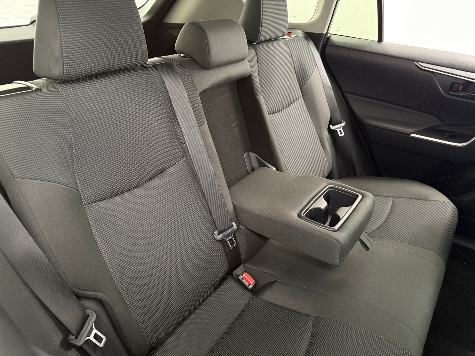 Thumbnail: 2025 Toyota RAV4 - 6