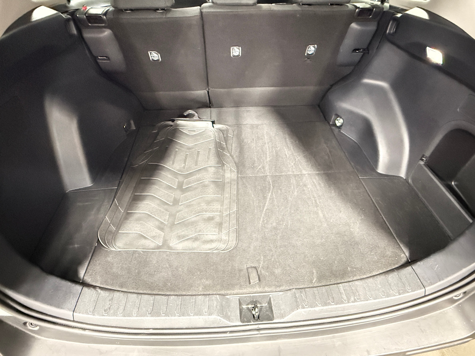 Thumbnail: 2025 Toyota RAV4 - 7