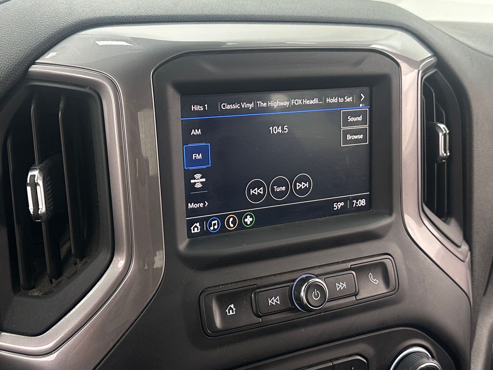 Thumbnail: 2022 Chevrolet Silverado 1500 - 4