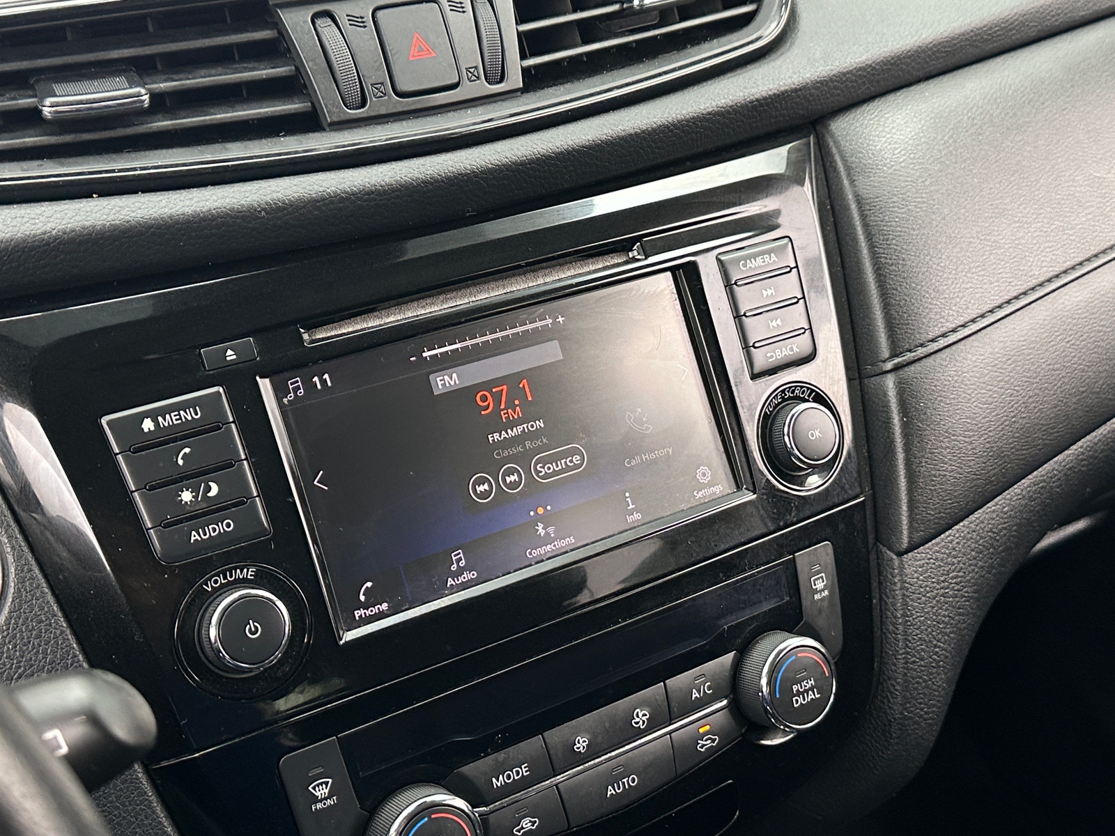 Thumbnail: 2019 Nissan Rogue - 4