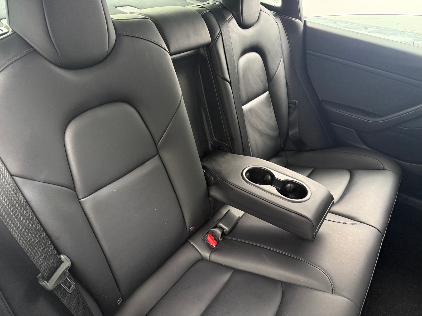 Thumbnail: 2022 Tesla Model 3 - 5