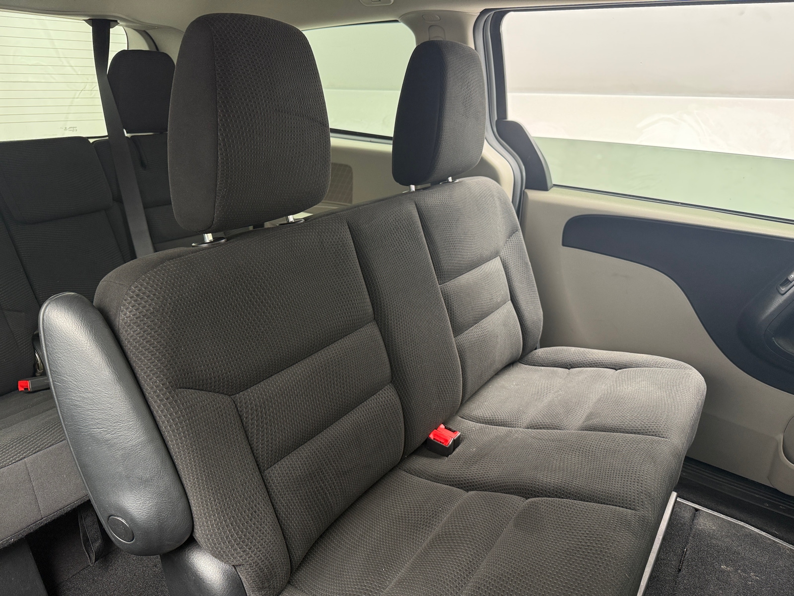 Thumbnail: 2020 Dodge Grand Caravan - 6