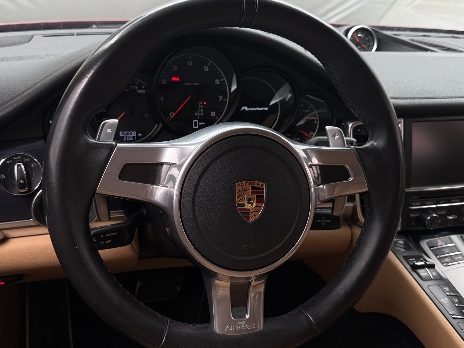 Thumbnail: 2016 Porsche Panamera - 4