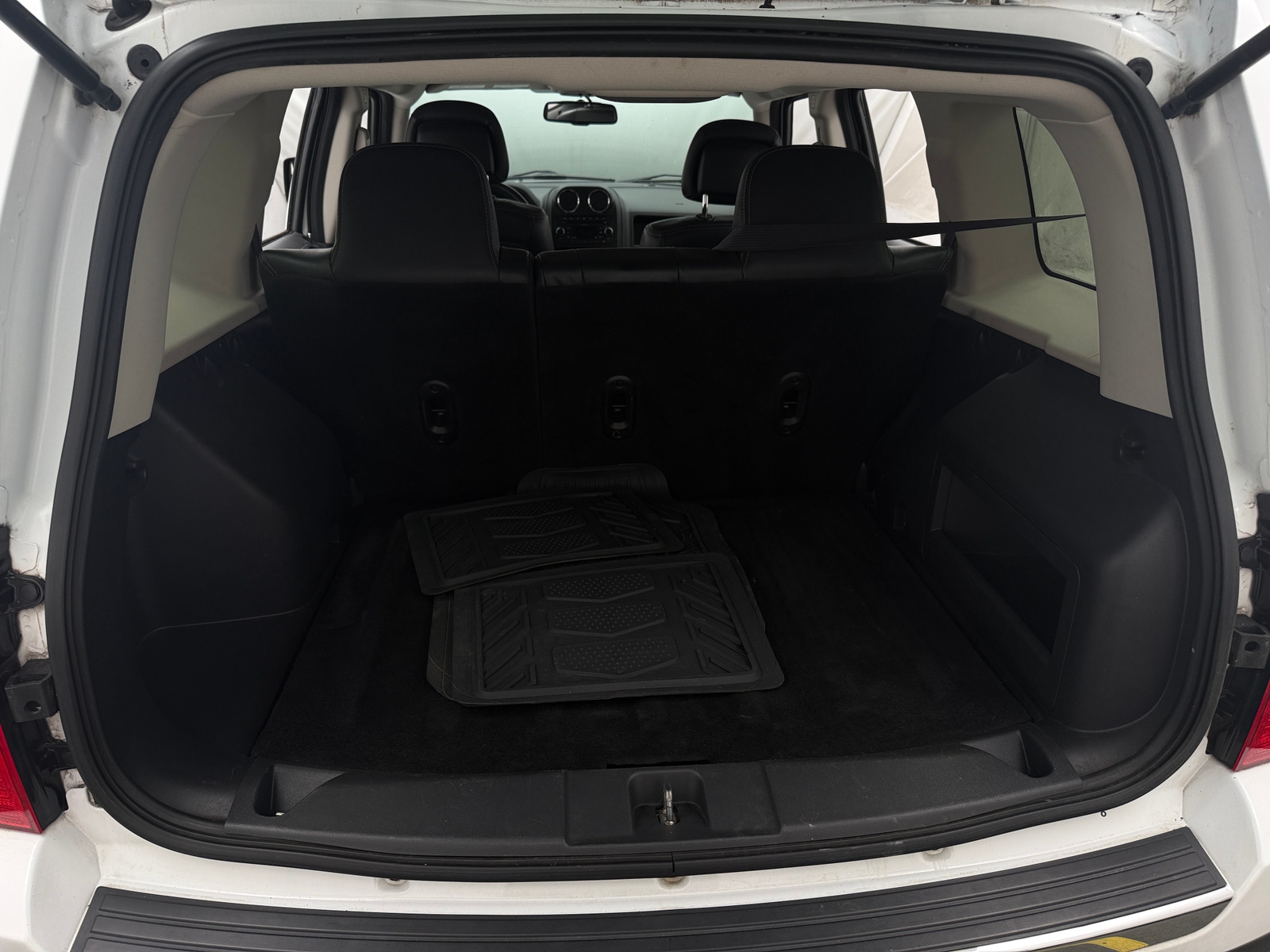 Thumbnail: 2016 Jeep Patriot - 6