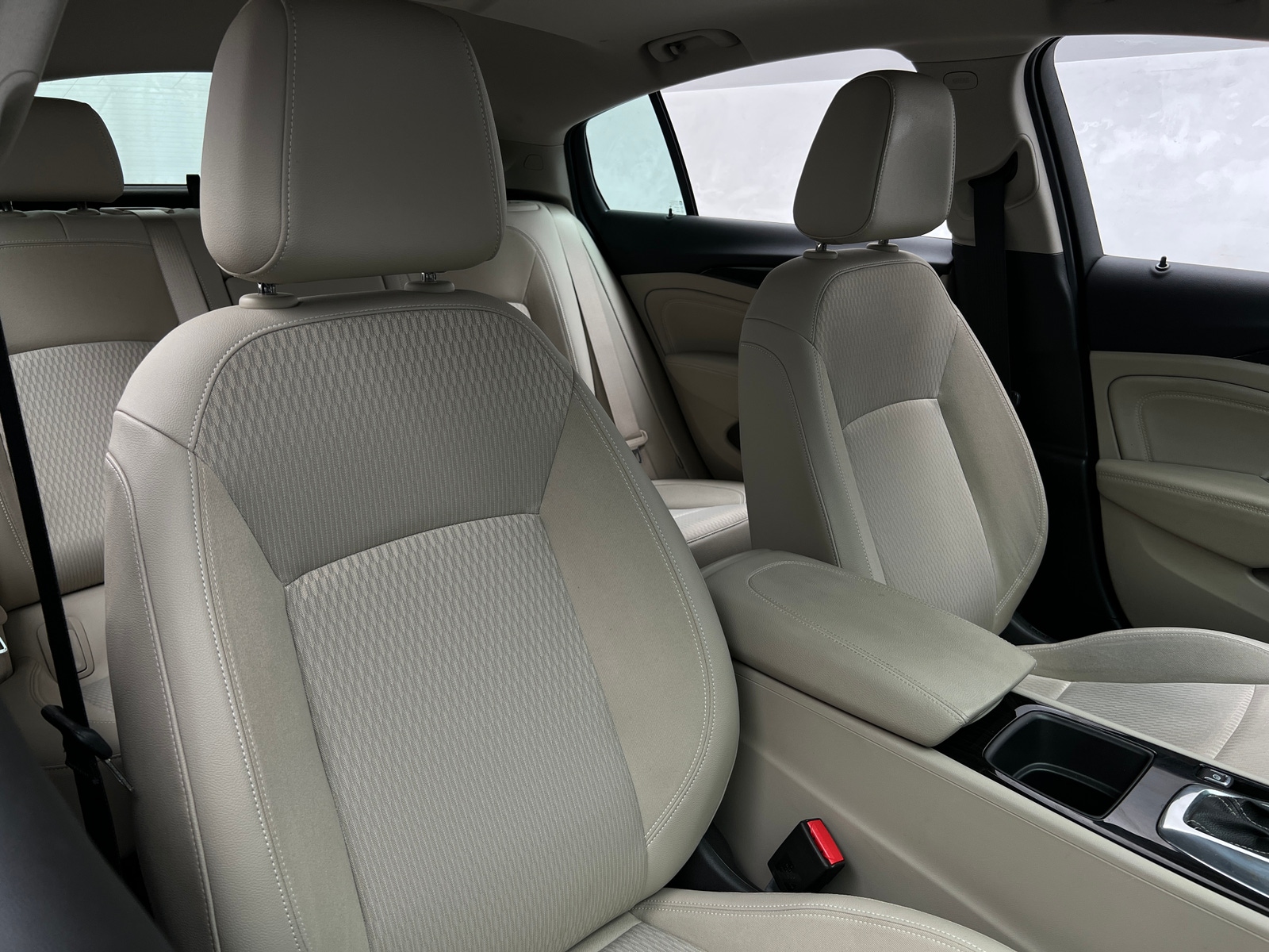 Thumbnail: 2018 Buick Regal - 2