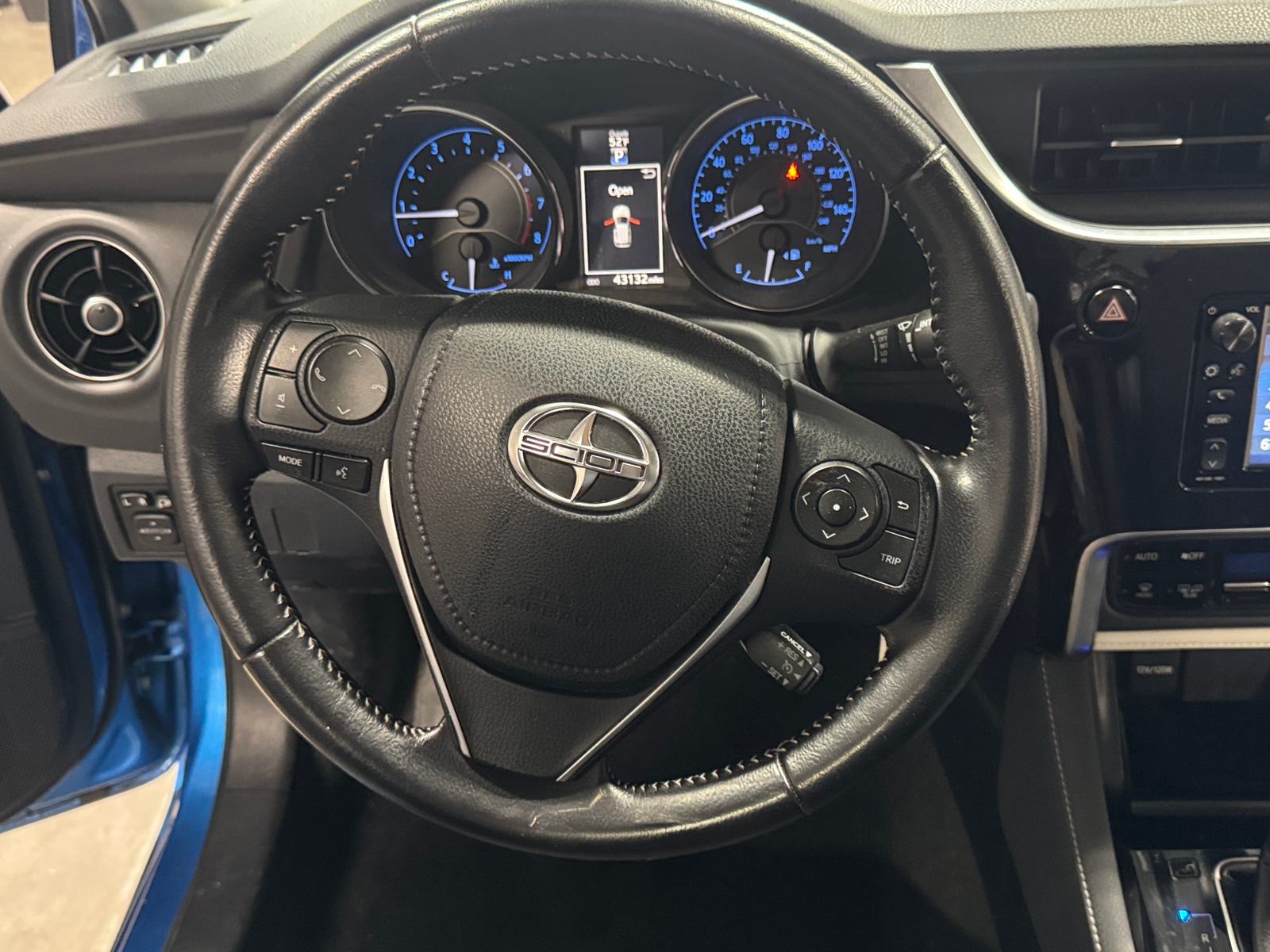 Thumbnail: 2016 Scion iM - 5