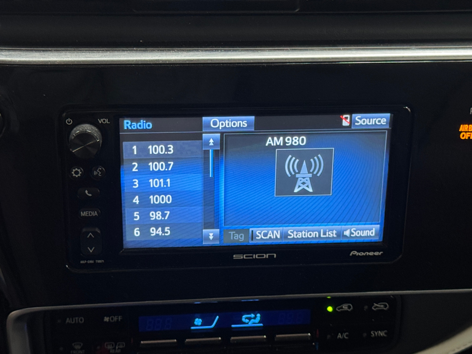 Thumbnail: 2016 Scion iM - 4