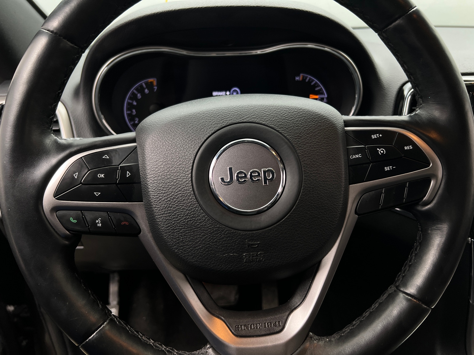 Thumbnail: 2020 Jeep Grand Cherokee - 4