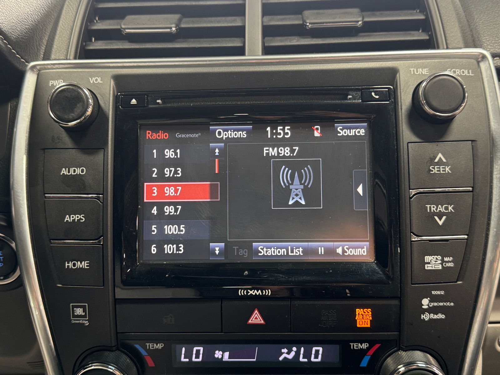 Thumbnail: 2017 Toyota Camry - 4