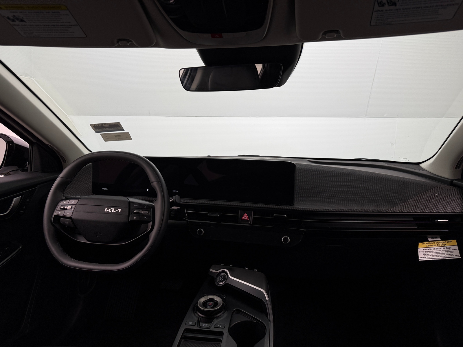 Thumbnail: 2025 Kia EV6 - 2