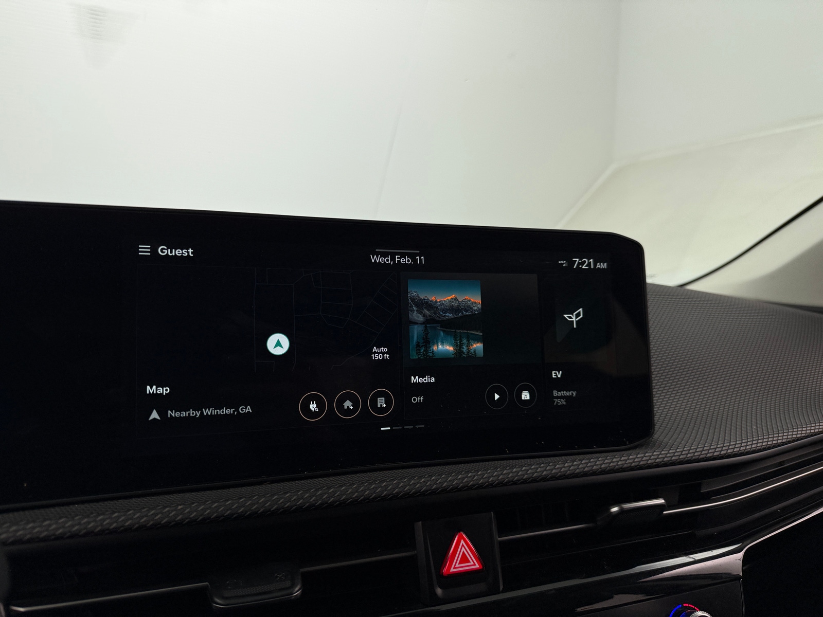 Thumbnail: 2025 Kia EV6 - 3