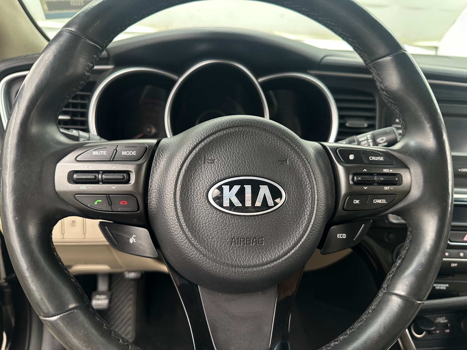 Thumbnail: 2015 Kia Optima - 4