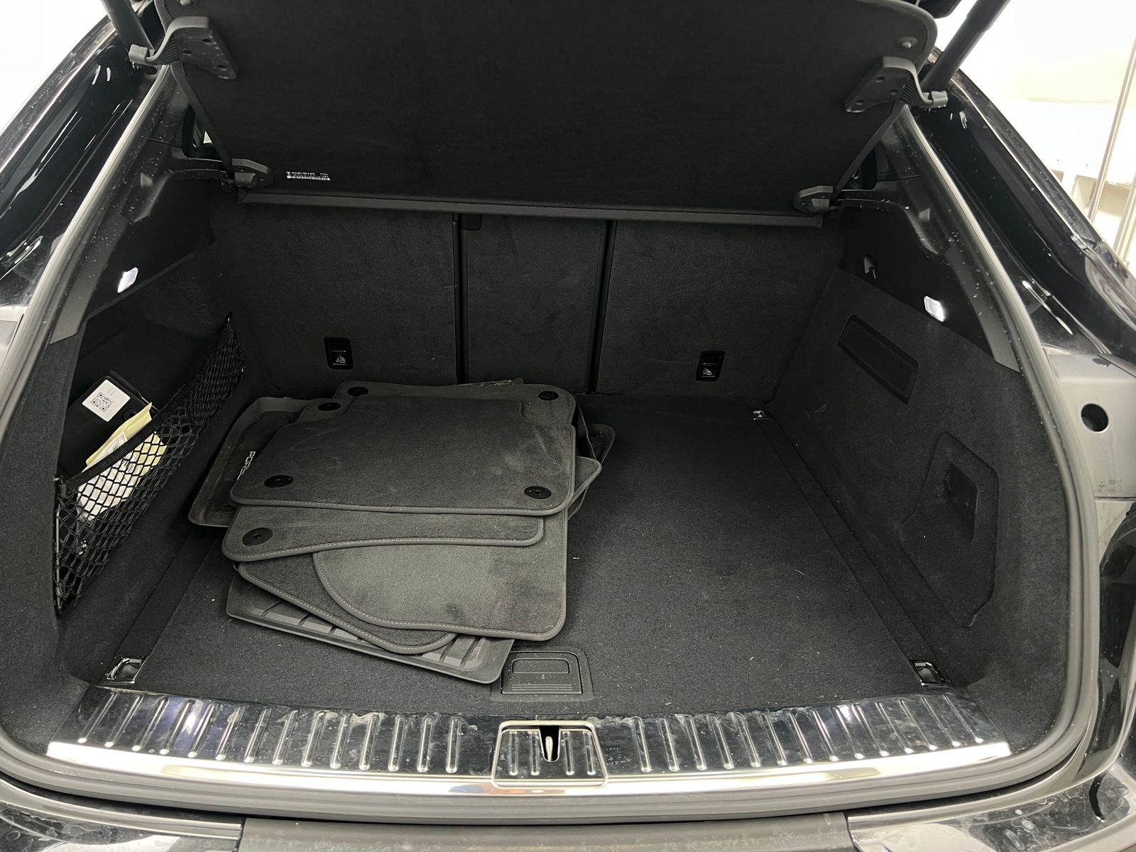 Thumbnail: 2023 Porsche  - 6