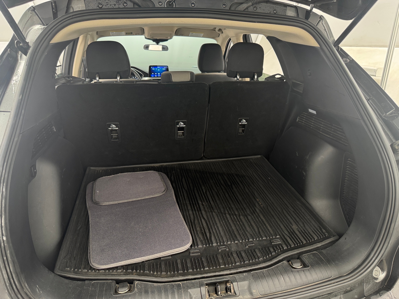 Thumbnail: 2020 Ford Escape - 7