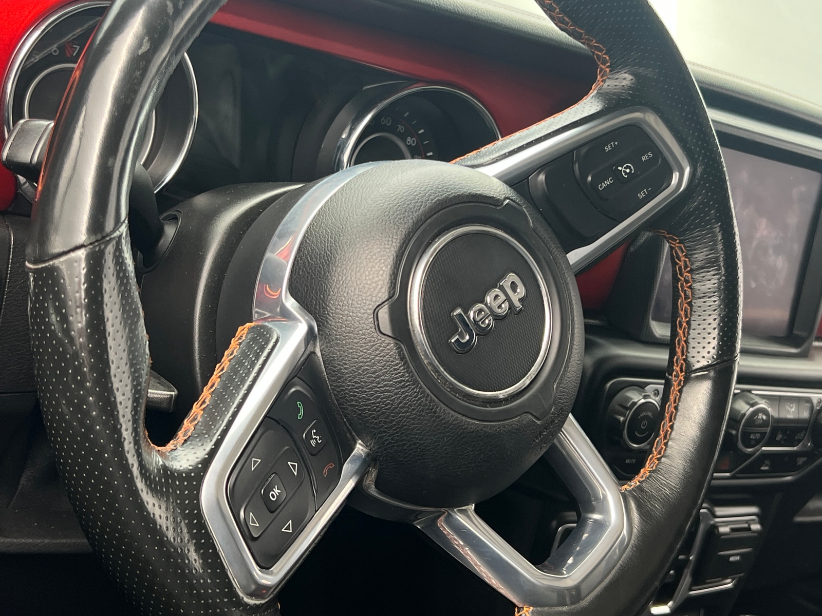 Thumbnail: 2021 Jeep Gladiator - 5