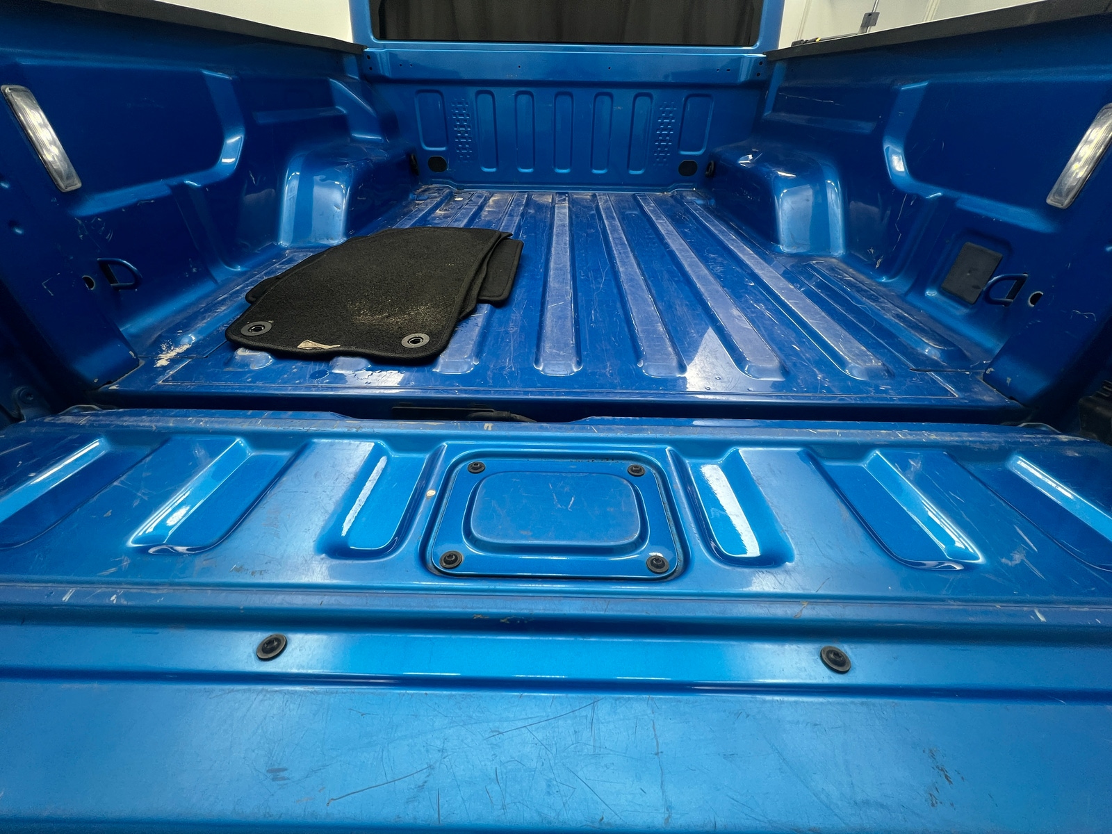 Thumbnail: 2021 Jeep Gladiator - 7