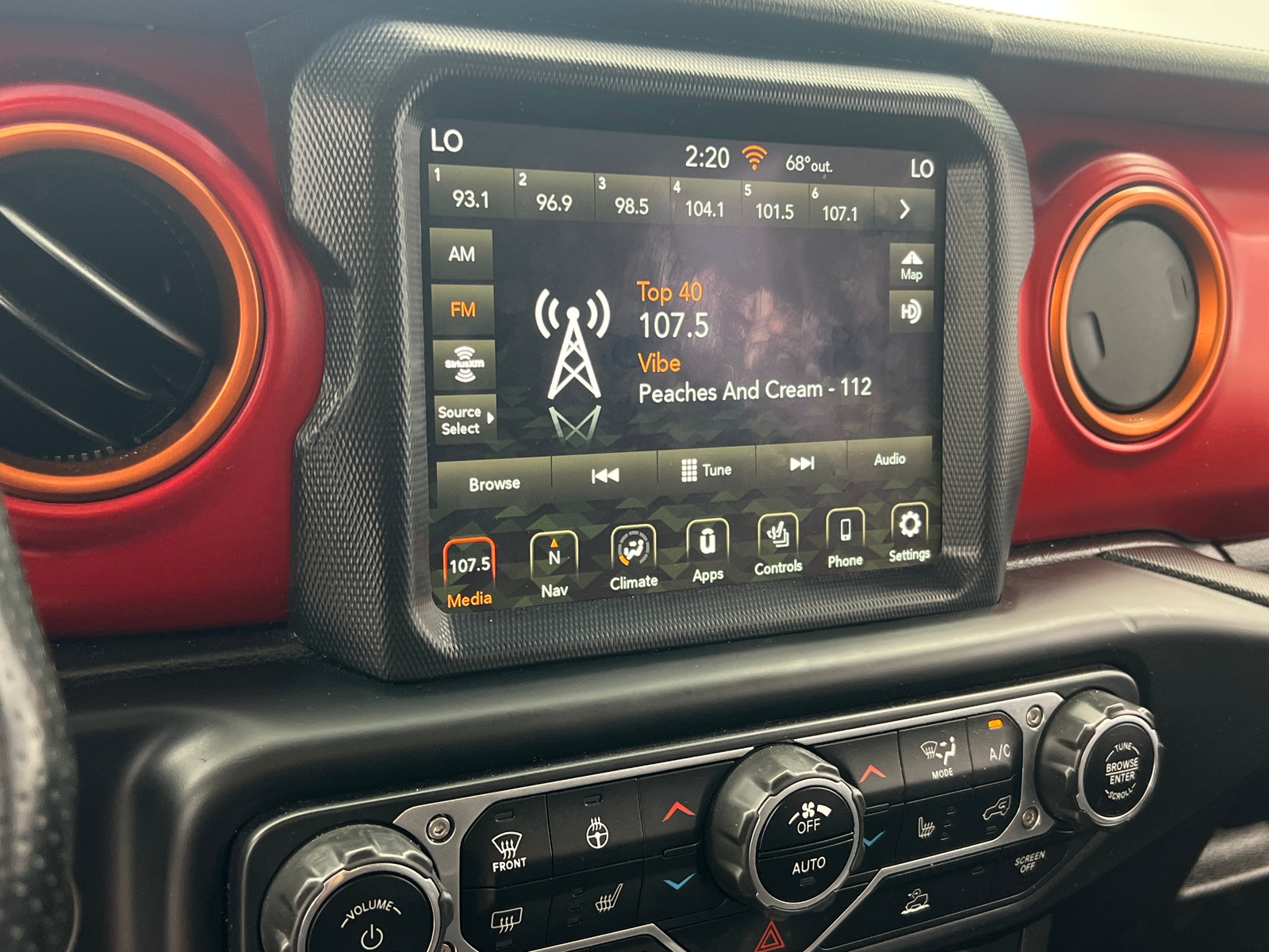 Thumbnail: 2021 Jeep Gladiator - 4