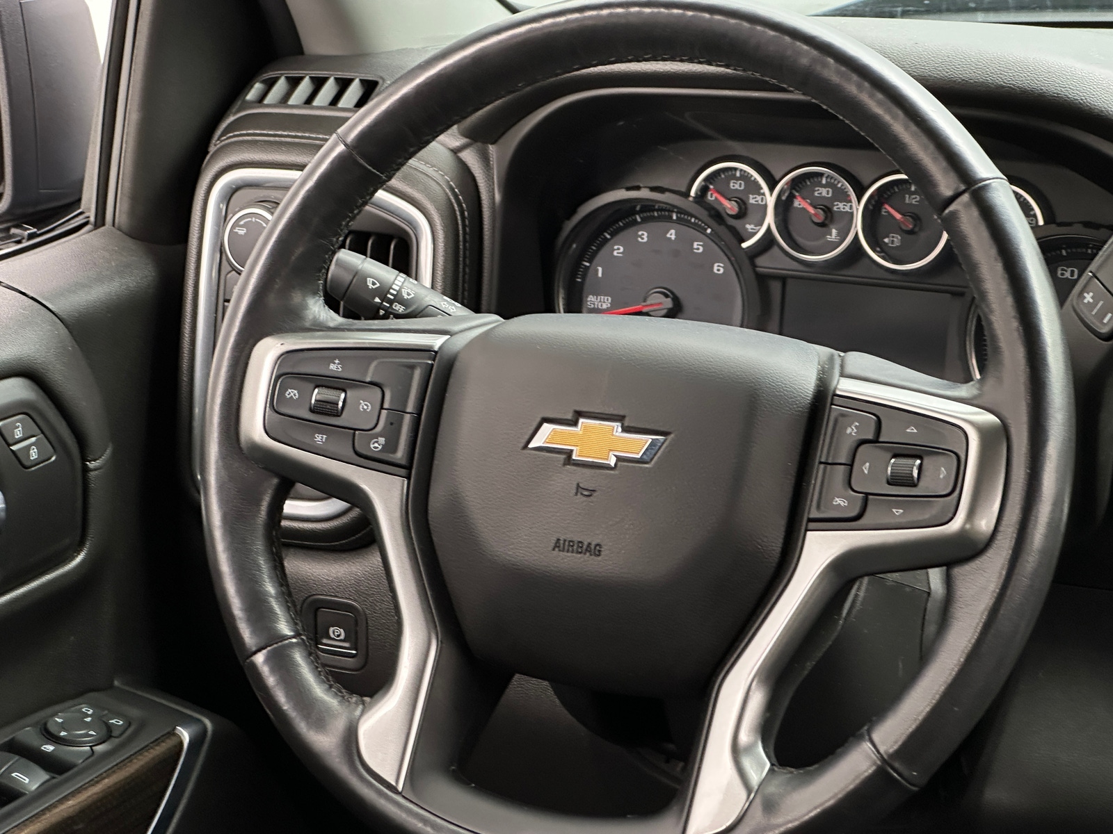 Thumbnail: 2019 Chevrolet Silverado 1500 - 5