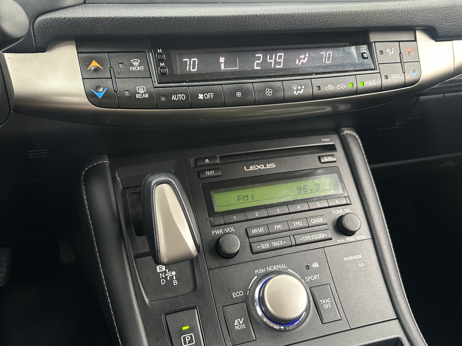 Thumbnail: 2017 Lexus CT - 3