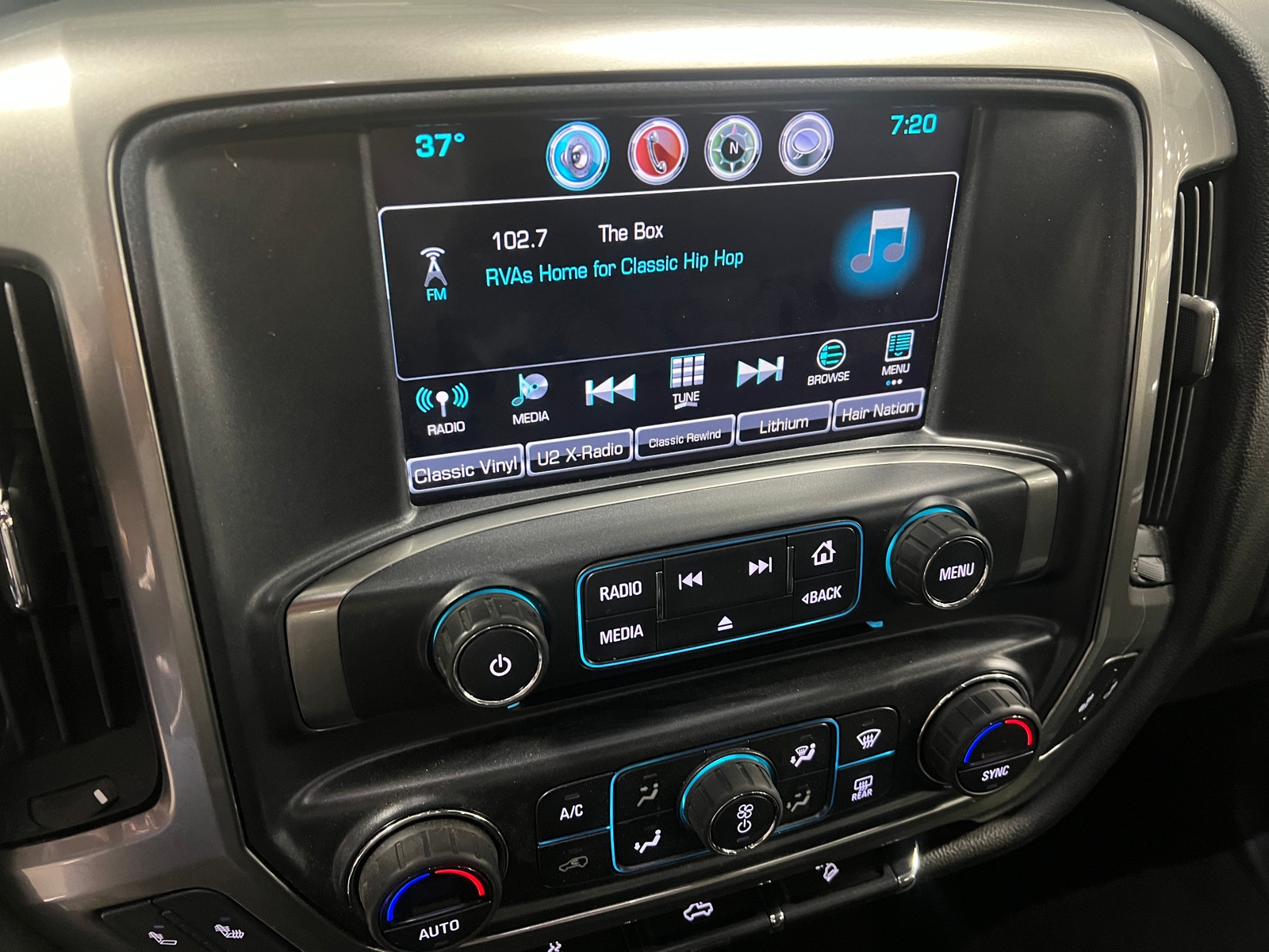 Thumbnail: 2018 Chevrolet Silverado 1500 - 4