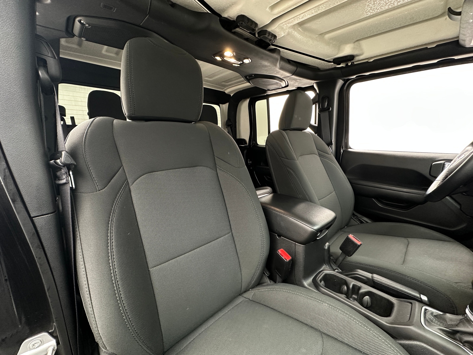 Thumbnail: 2022 Jeep Gladiator - 2