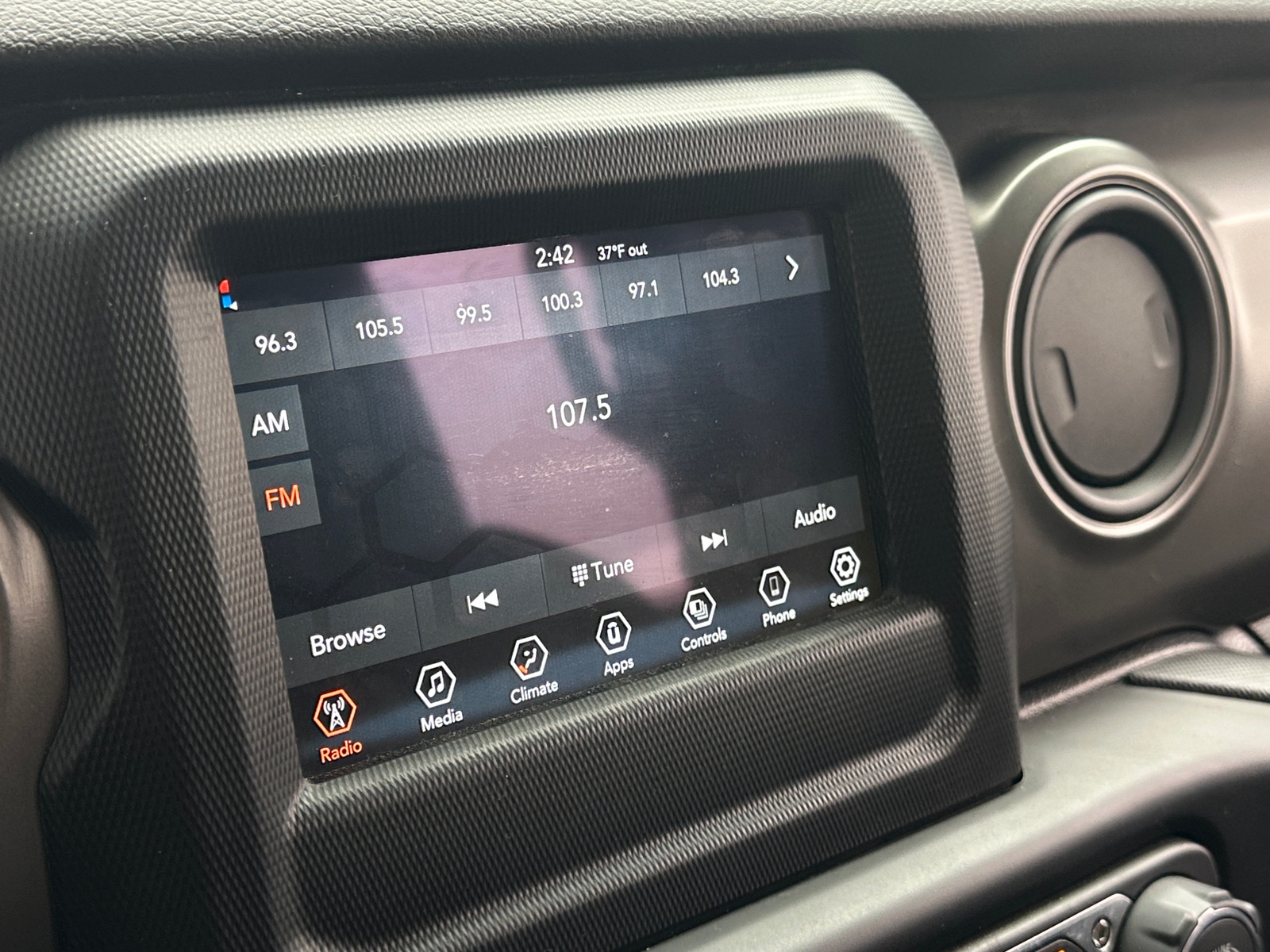 Thumbnail: 2022 Jeep Gladiator - 4