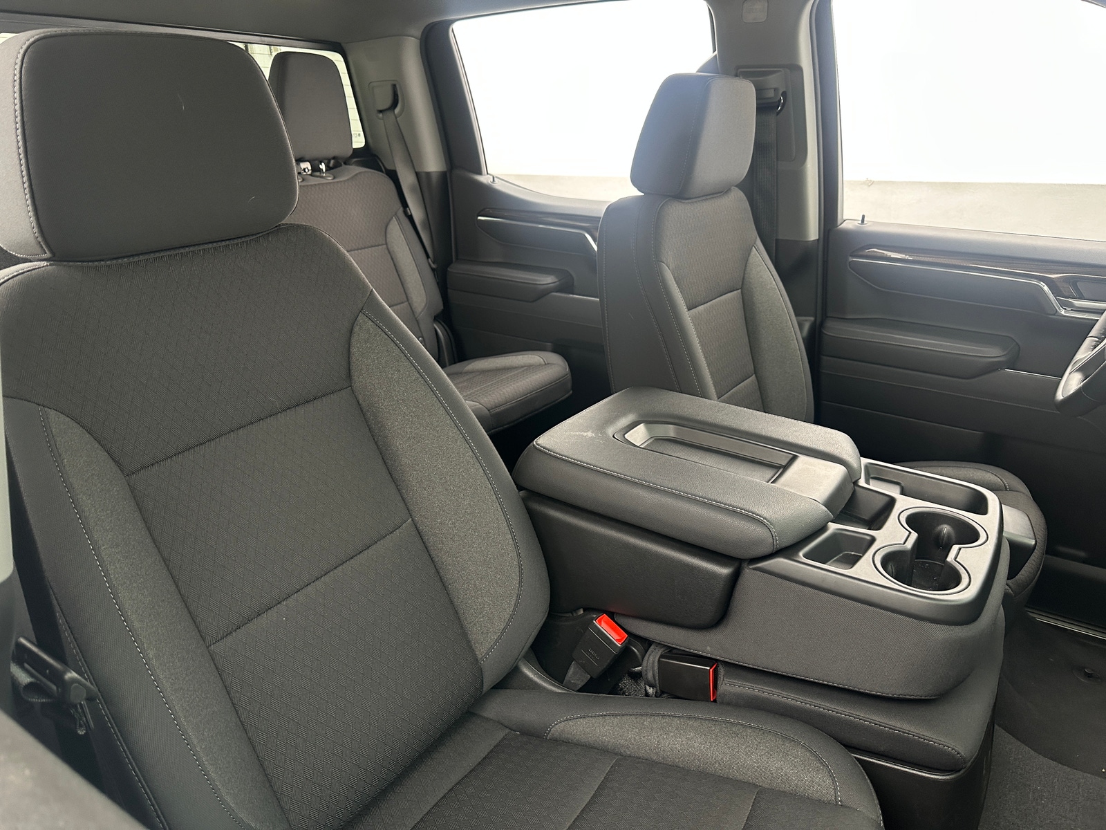 Thumbnail: 2025 Chevrolet Silverado 1500 - 2