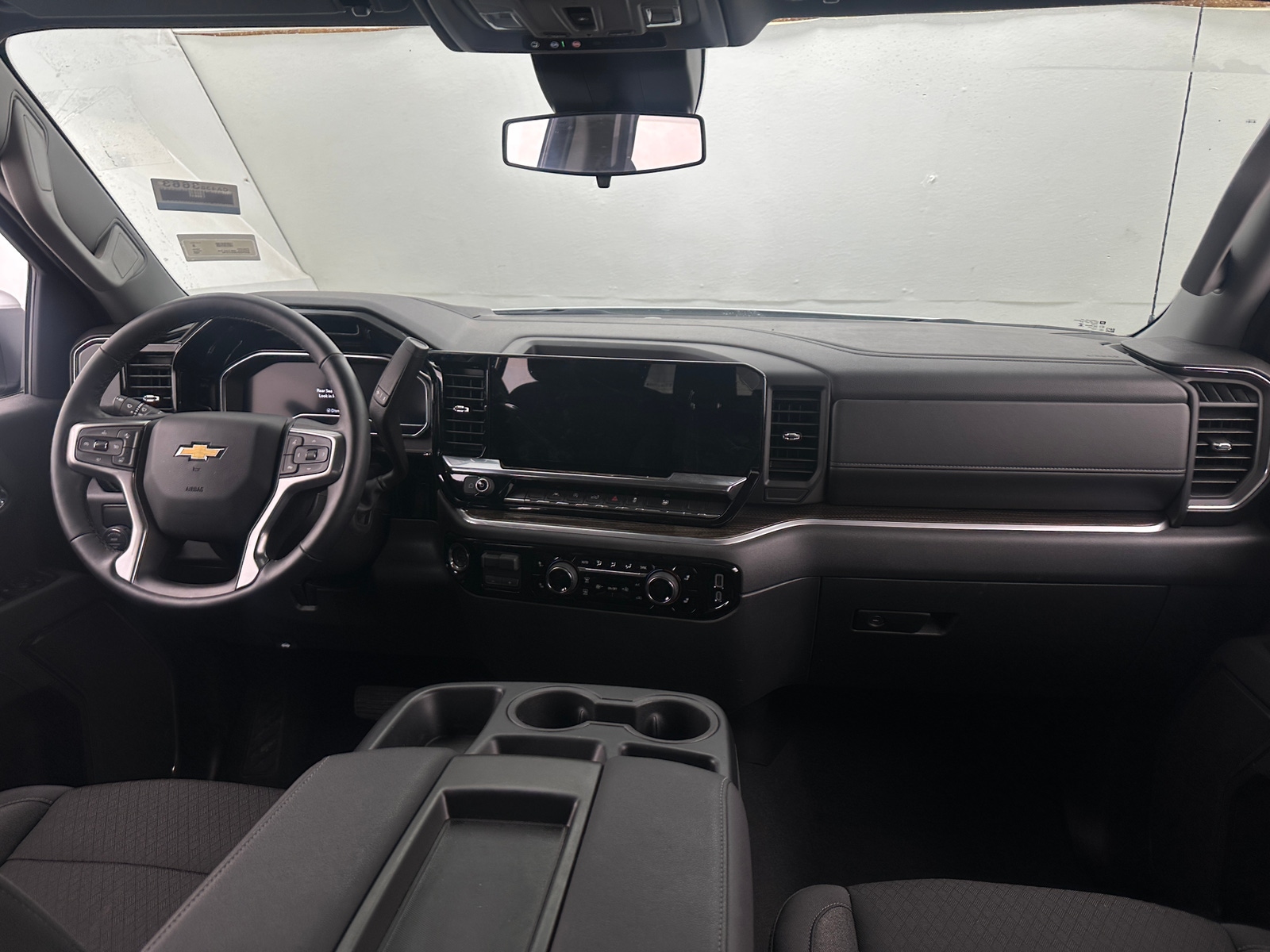 Thumbnail: 2025 Chevrolet Silverado 1500 - 3