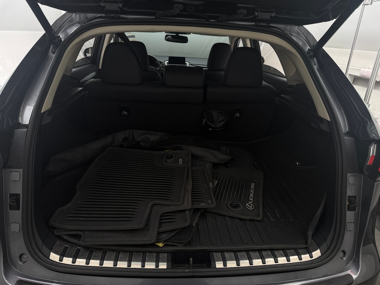 Thumbnail: 2015 Lexus NX - 6