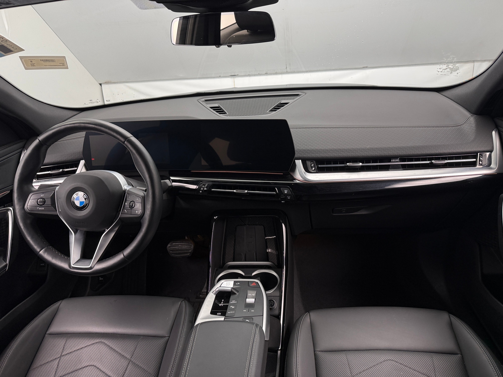 Thumbnail: 2025 BMW X2 - 2