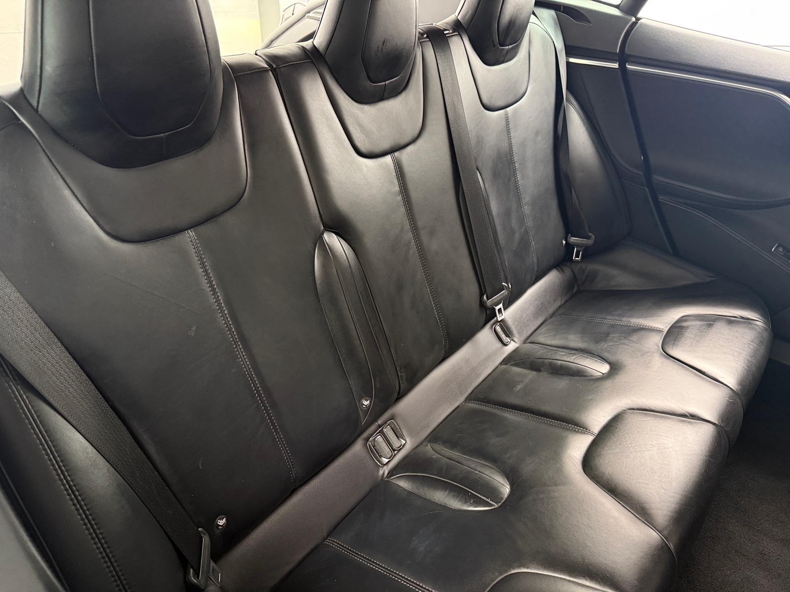 Thumbnail: 2015 Tesla Model S - 5