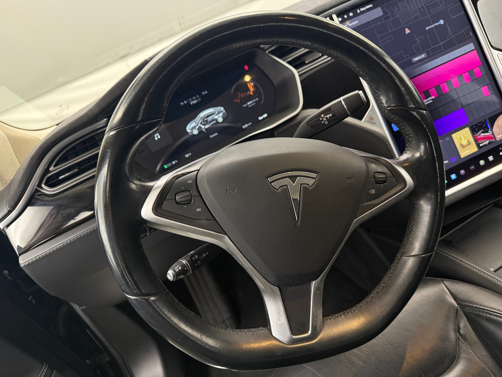 Thumbnail: 2015 Tesla Model S - 4