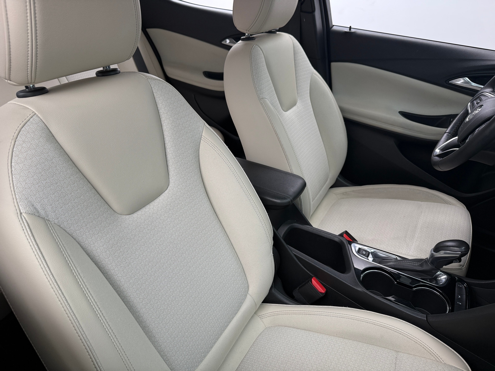 Thumbnail: 2020 Buick Encore GX - 2