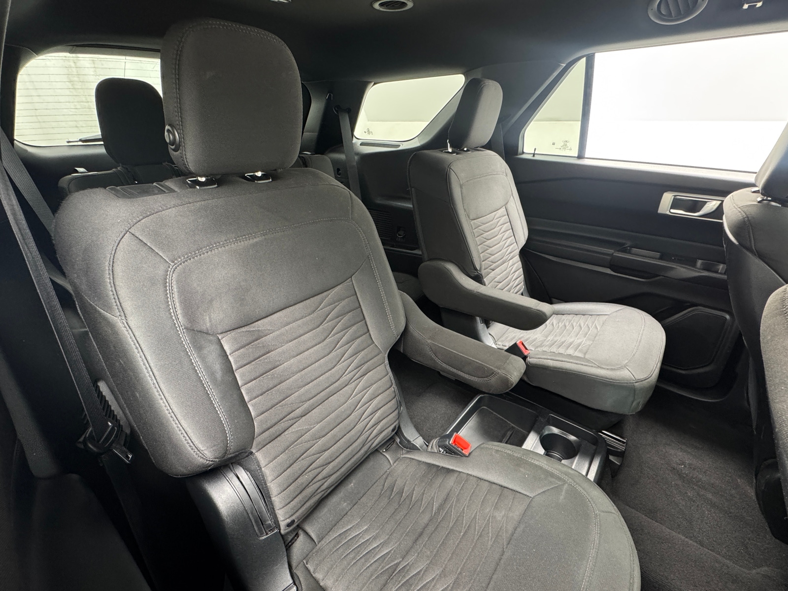 Thumbnail: 2020 Ford Explorer - 6